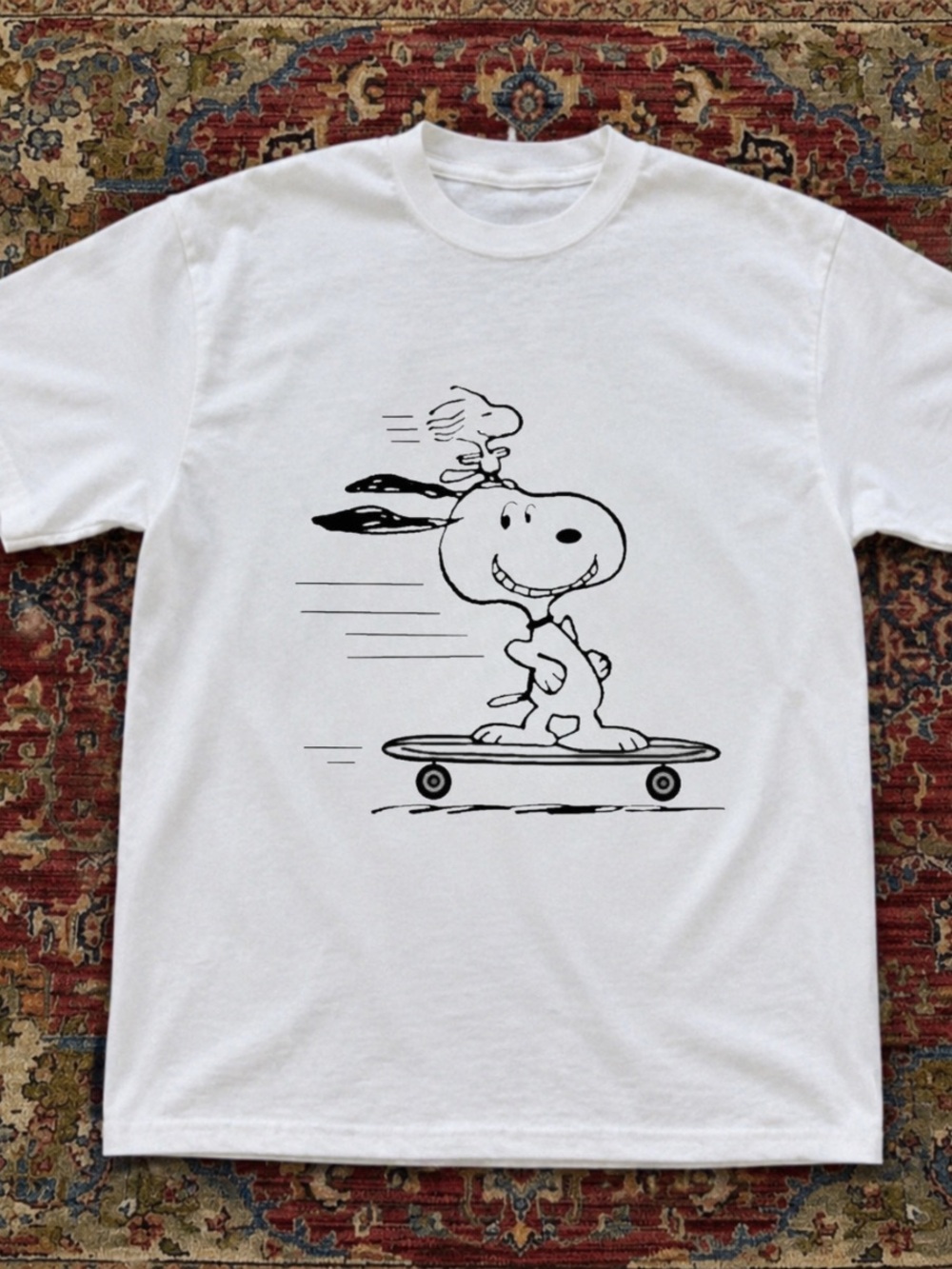Peanuts White T‑Shirt with Black Snoopy Skateboard Graphic Size M 70s